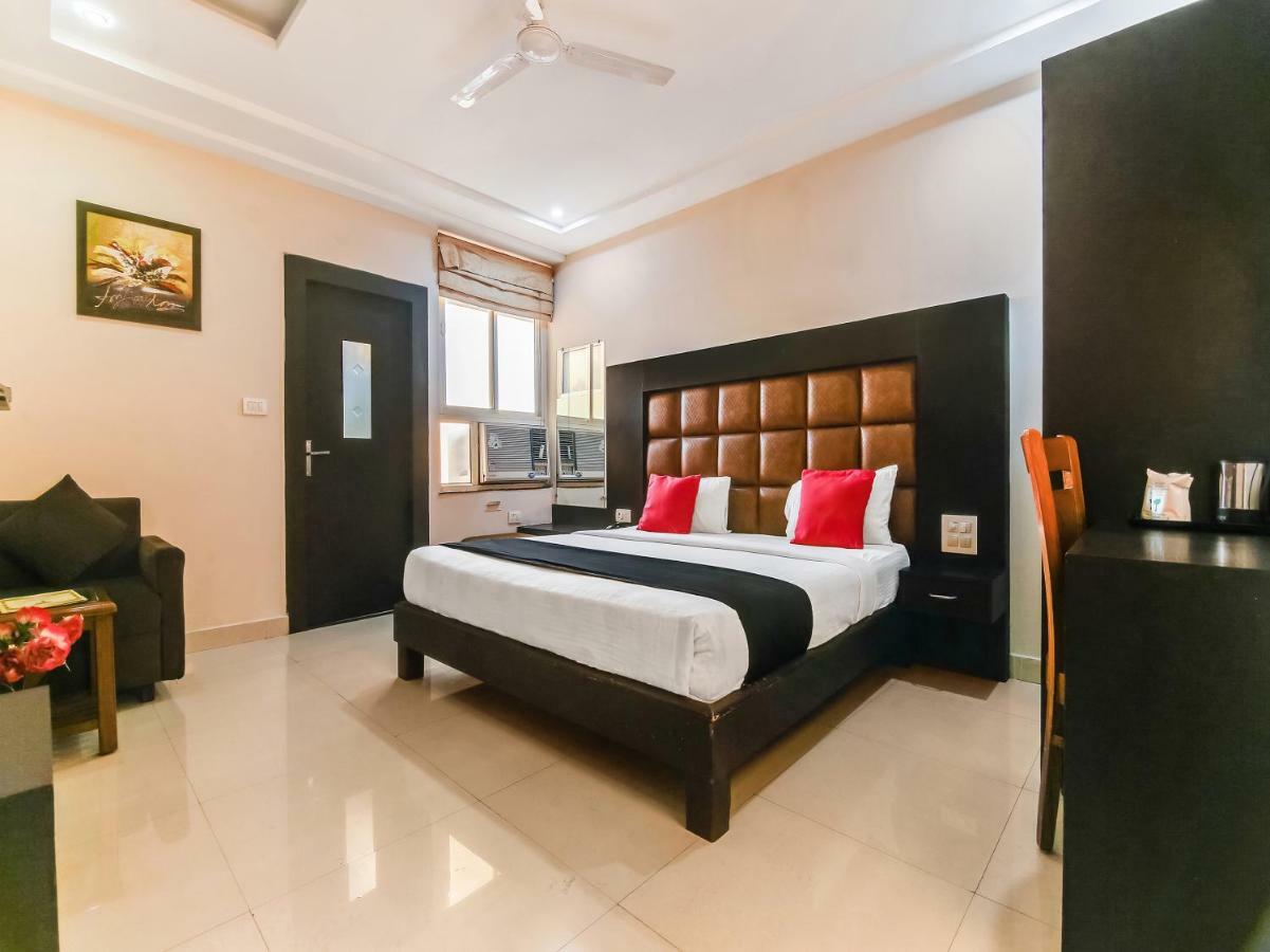 Capital O 32619 Hotel Sugar Palm Gwalior Ngoại thất bức ảnh