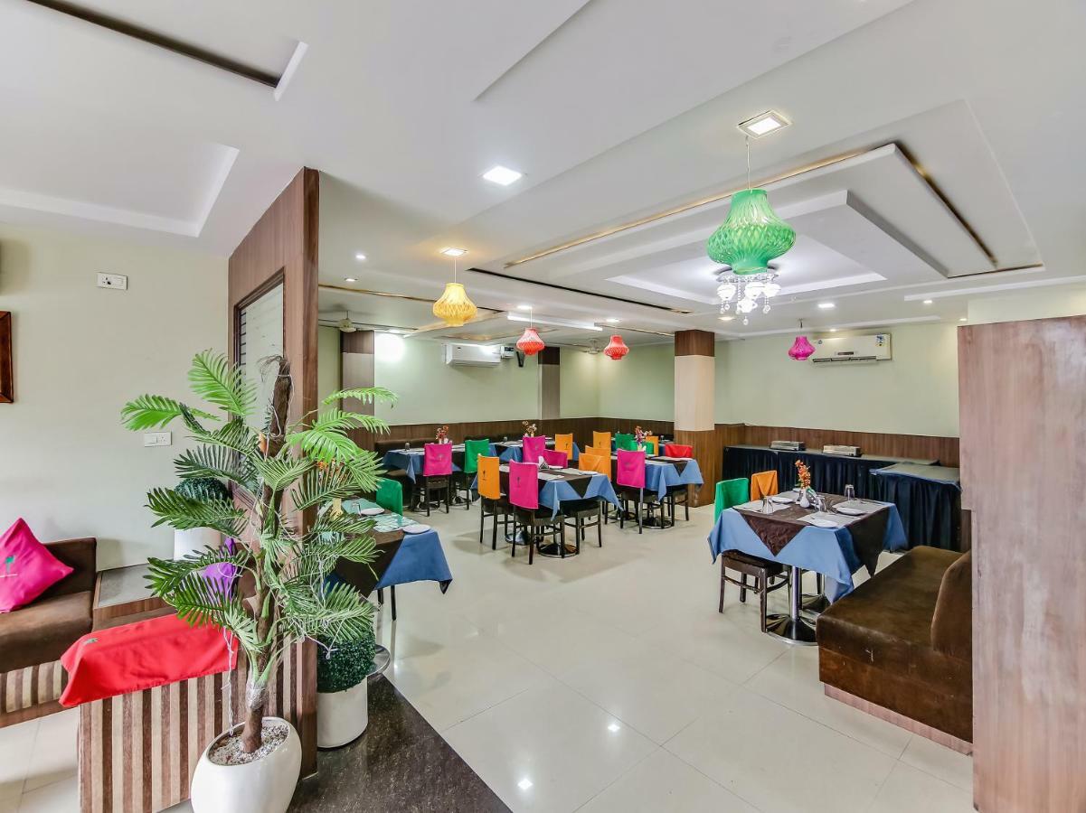 Capital O 32619 Hotel Sugar Palm Gwalior Ngoại thất bức ảnh