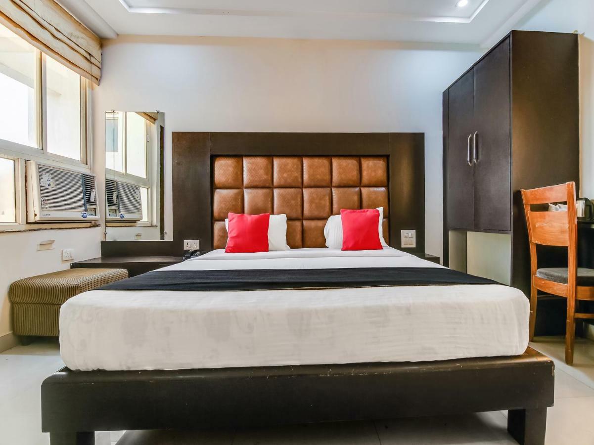 Capital O 32619 Hotel Sugar Palm Gwalior Ngoại thất bức ảnh