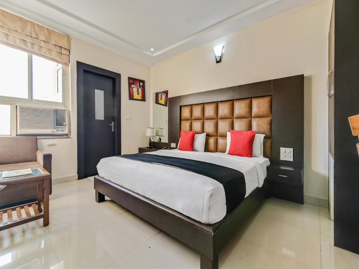 Capital O 32619 Hotel Sugar Palm Gwalior Ngoại thất bức ảnh